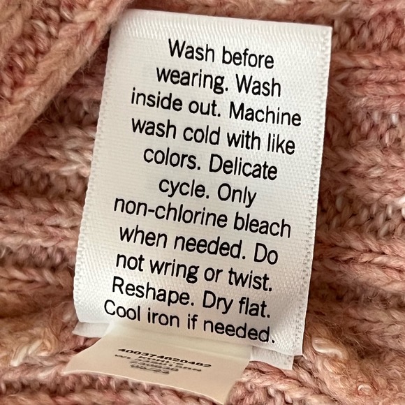 Lauren Conrad Pink Soft Wool Blend Sweater Medium NWT - Picture 14 of 16